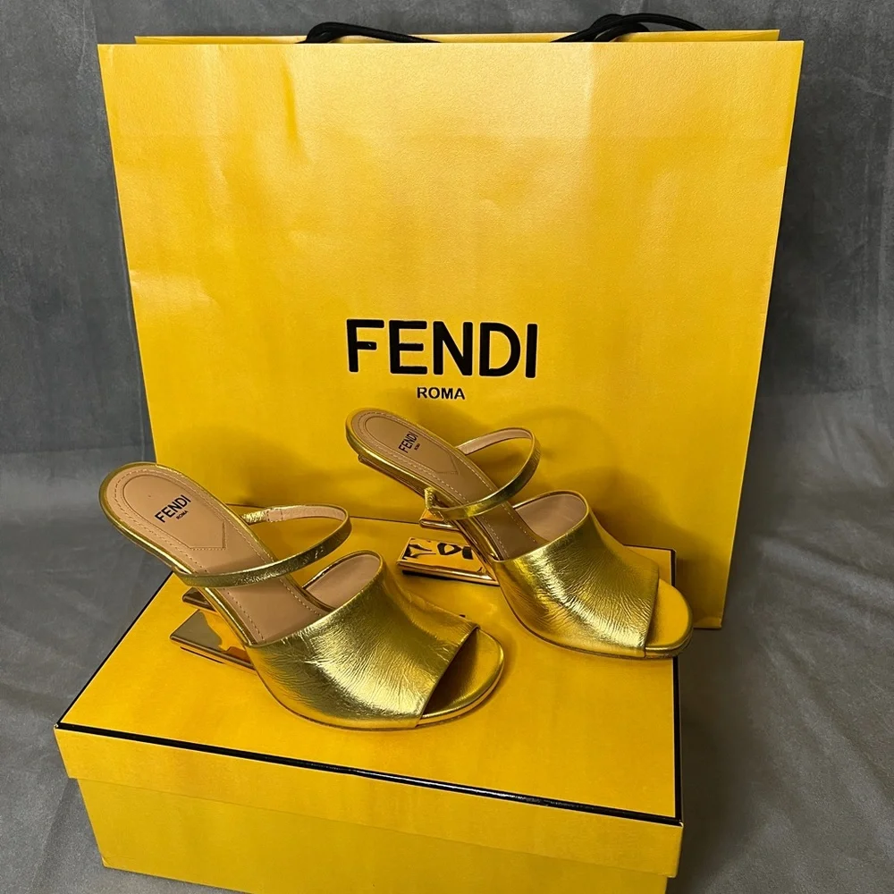 Fendi First Sandal - Picture 3 of 6